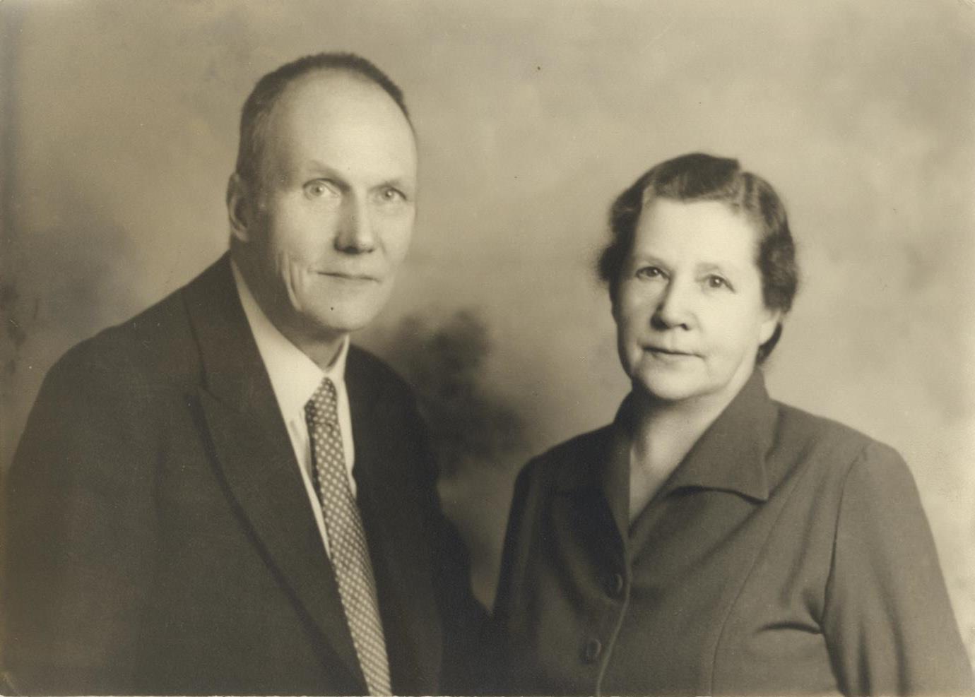 P. Kundziņa un viņa sievas Mildas portrets, bez datējuma, autors nav zināms. LNA_LVA, F 2280_1-v_15, 6. lp.