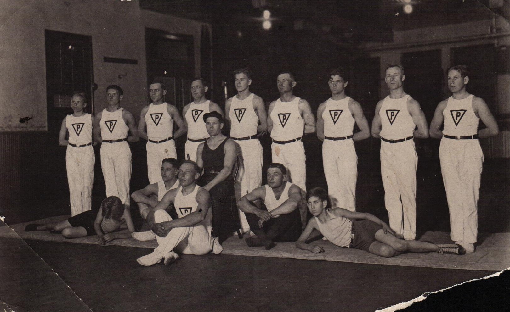 Filadelfijas latviešu izglītības biedrības "Prometejs" sporta komanda. 20. gadsimta 30. gadi.