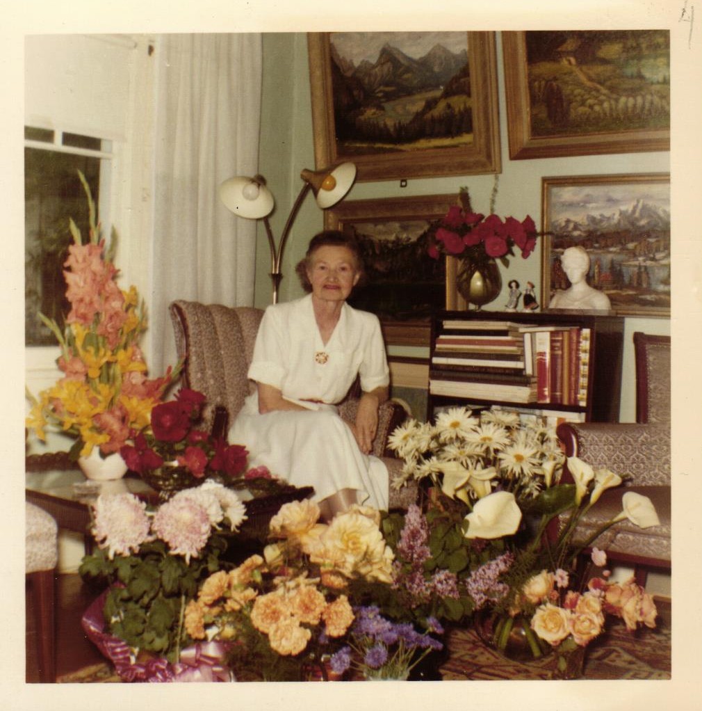 Jāņa Munča sieva Zuzanna Muncis Holivudā, Losandželosā (ASV). 1971. gads.