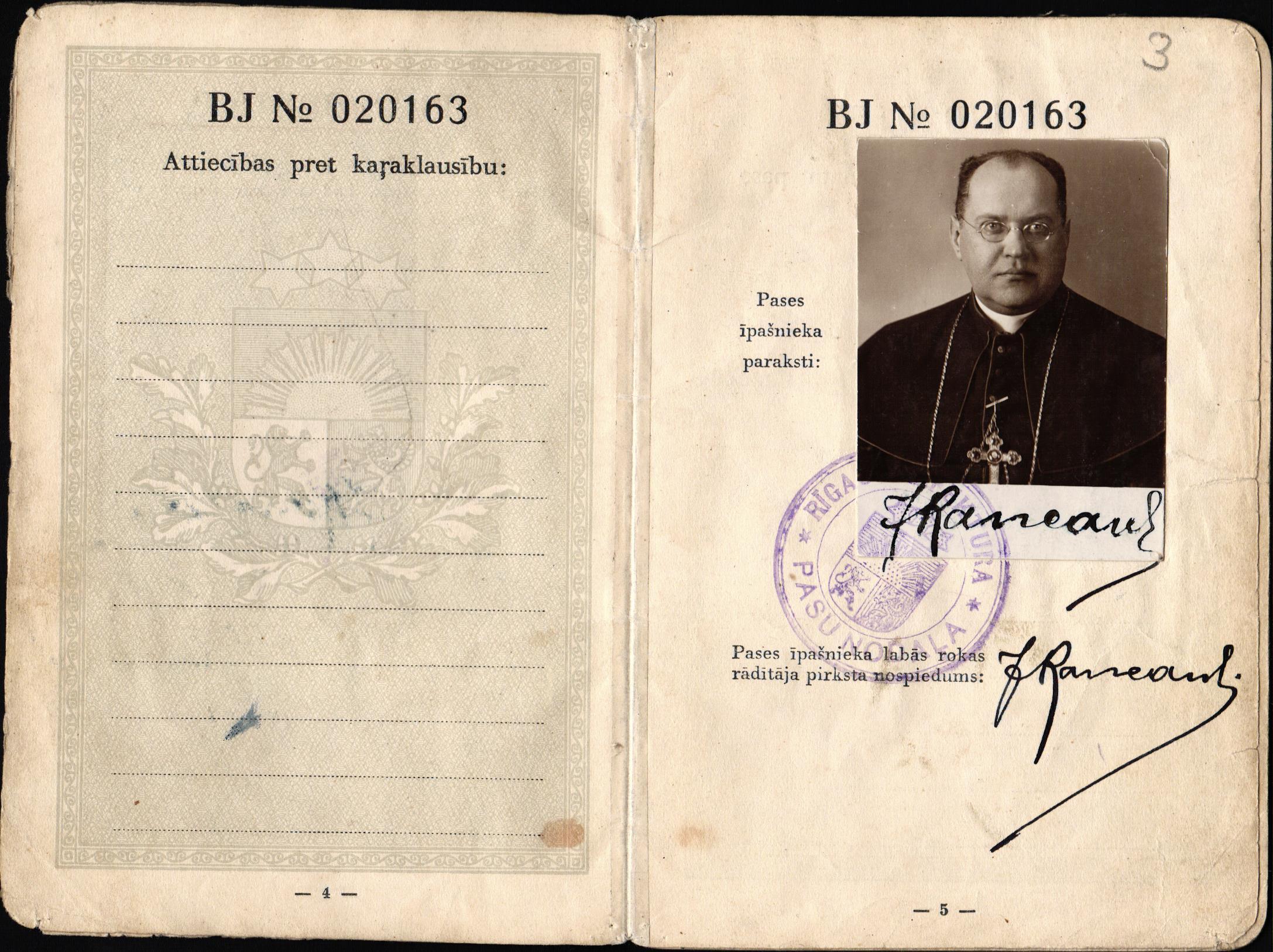 Bīskapa Jāzepa Rancāna Latvijas pilsoņa pase, izdota 1928. gada 9. jūnijā.