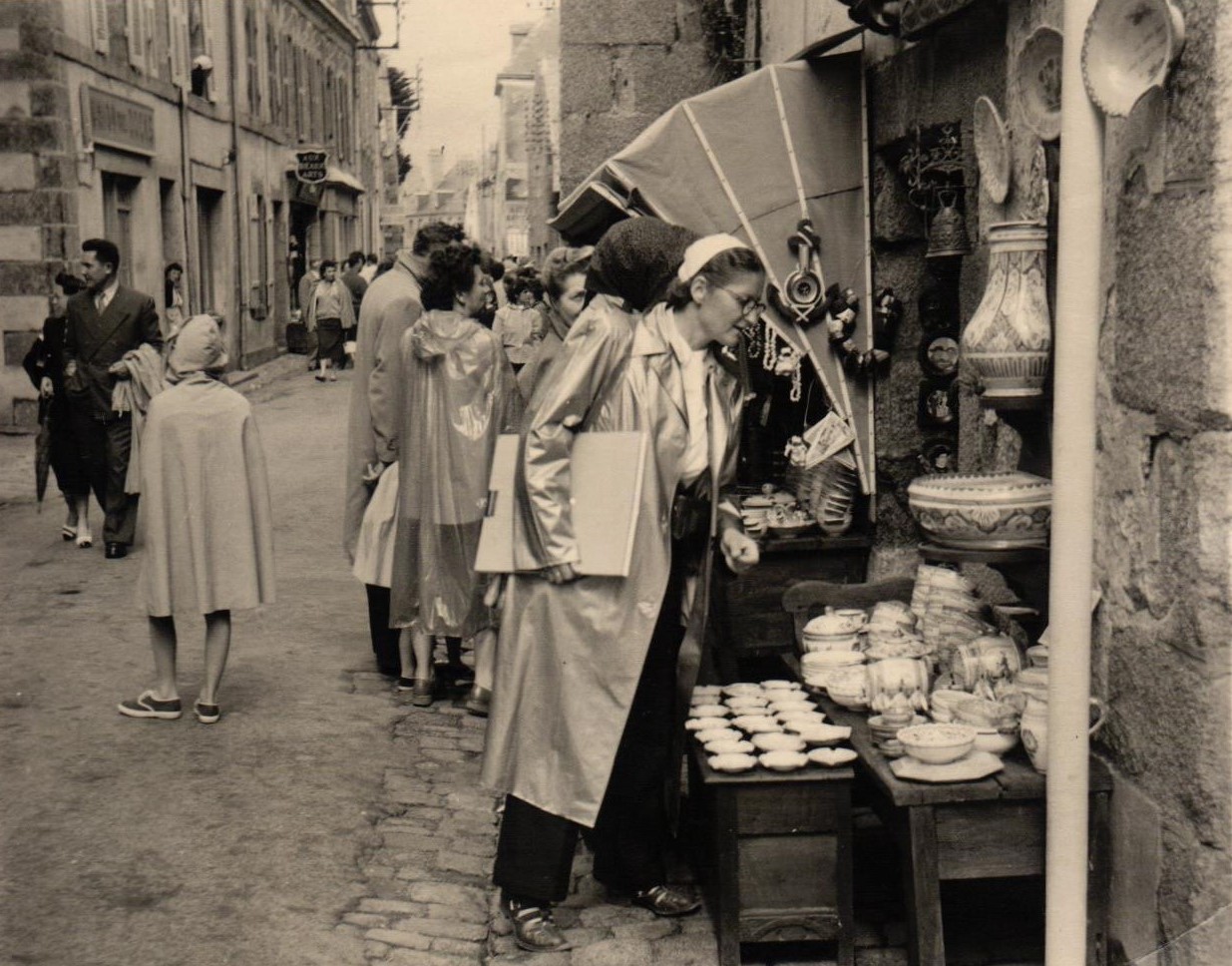 S. Samsone Francijā mācību brauciena laikā. 20. gs. 60. gadu 1. puse.